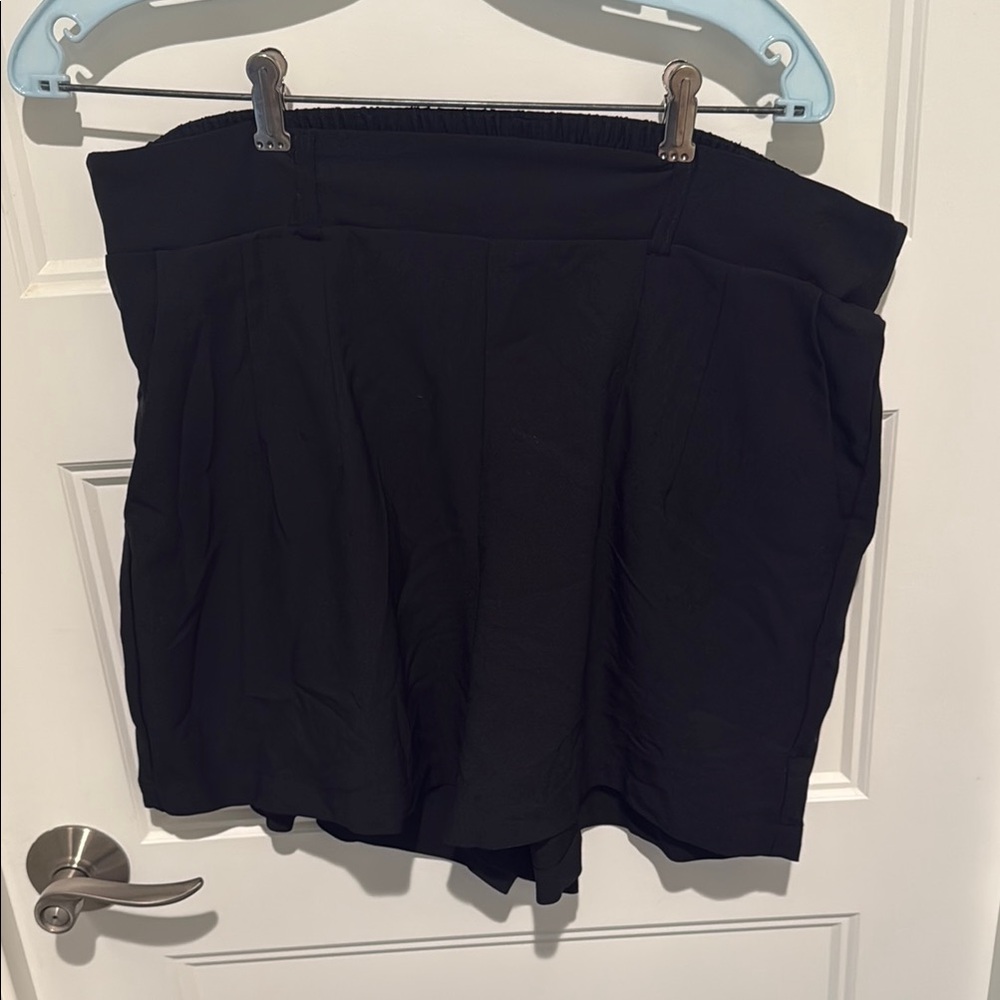 Torrid plus 0 Black Women's Shorts